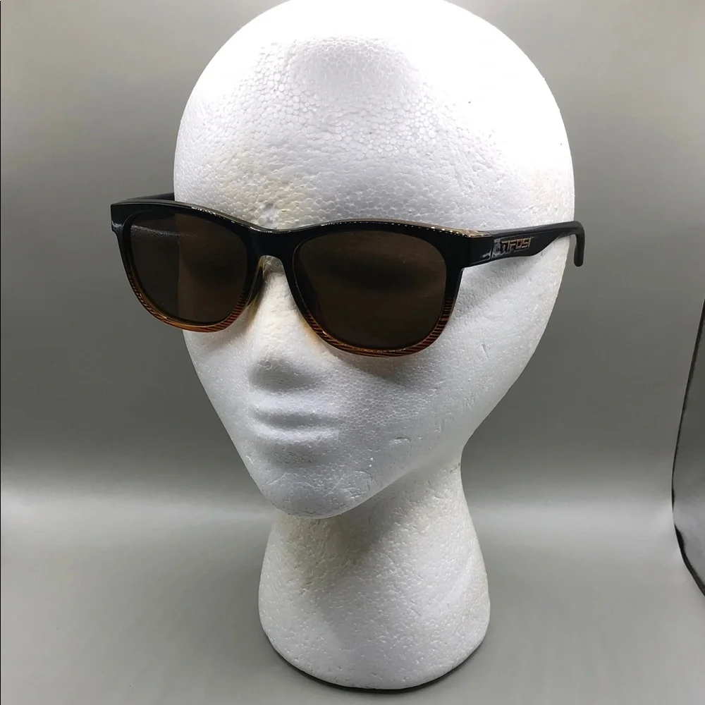 Tifosi Swank Brown Fade Gradient Sunglasses Unisex Classic Style Small Med Fit